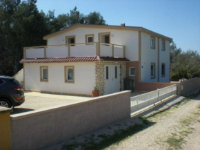 Haus Pedinka Apartment 2